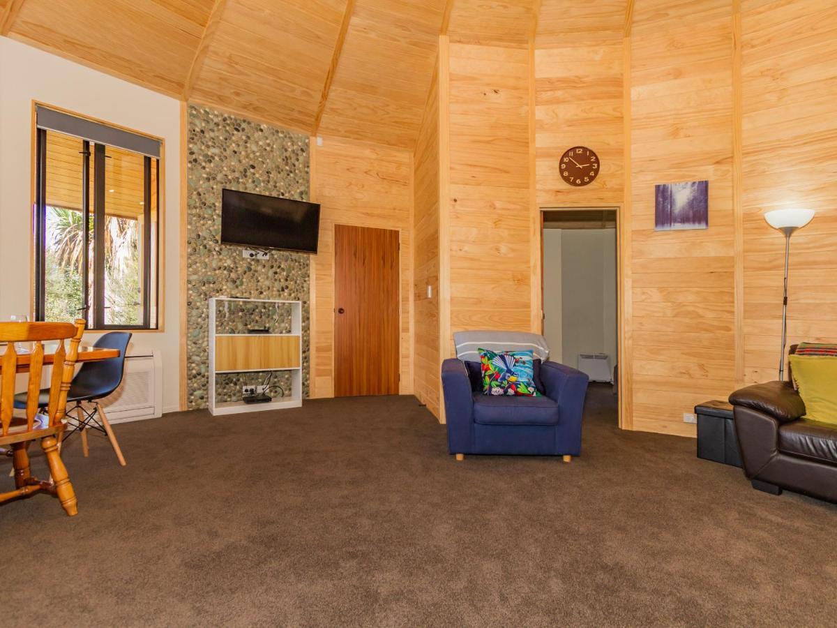 The Snowglobe - Ohakune Modern Yurt Style Chalet Extérieur photo